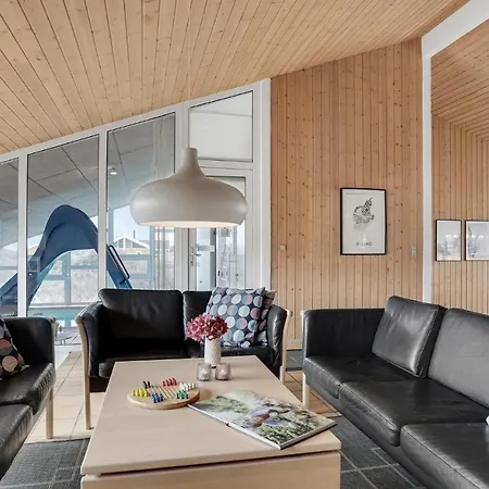 Beautiful In With Sauna Feriehus
