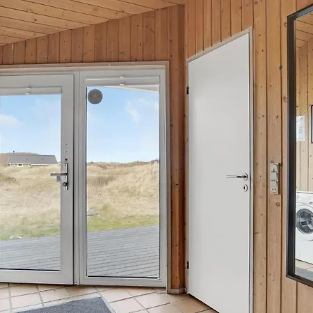 Feriehus Beautiful In With Sauna *