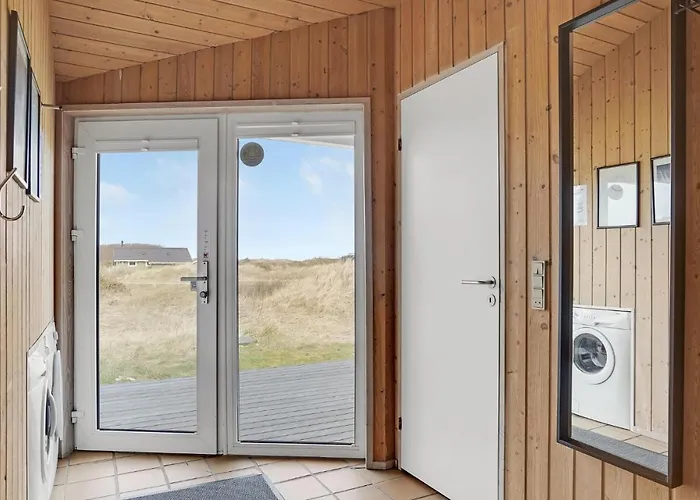 Дом отдыха Beautiful In With Sauna *